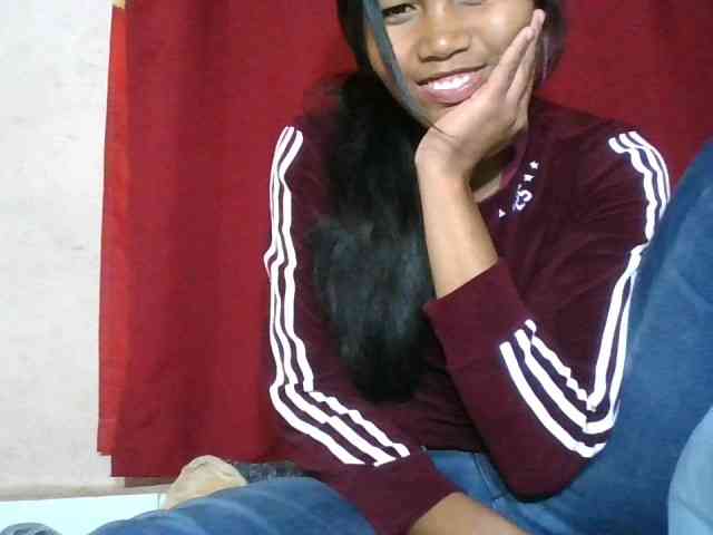 Keziah34 webcam