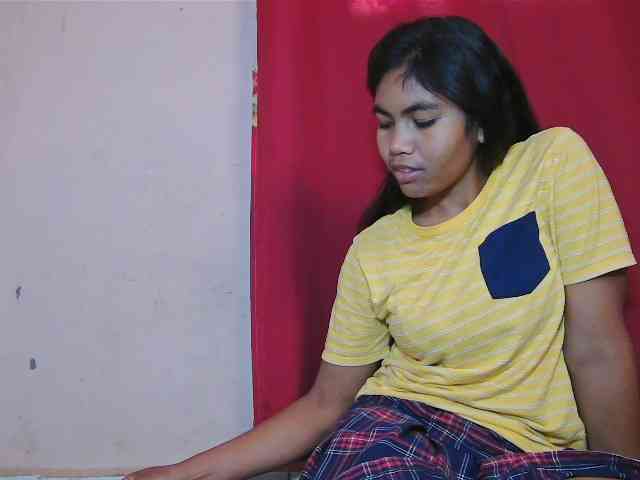 Keziah34 webcam