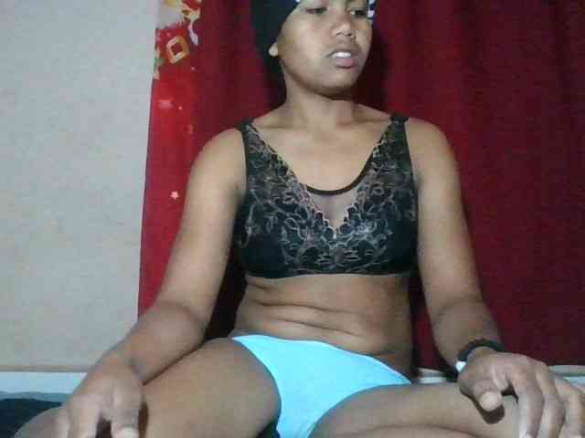 Keziah34 webcam