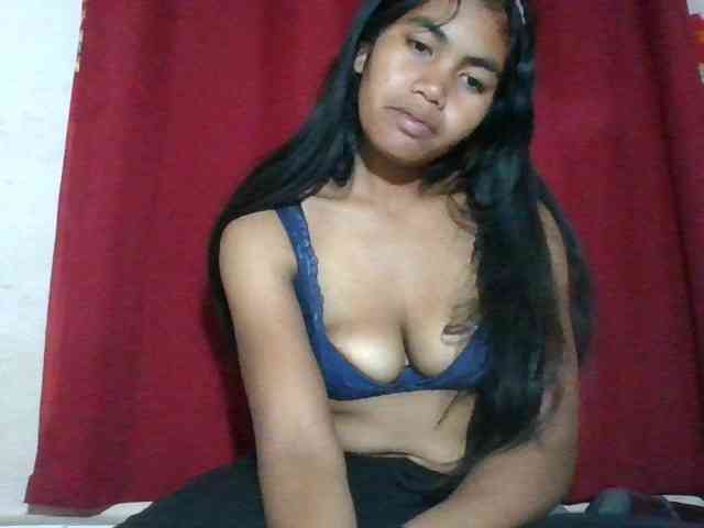 Keziah34 webcam