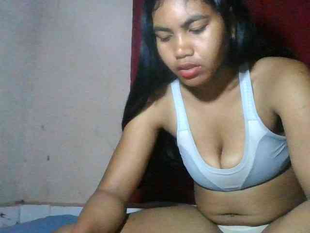 Keziah34 webcam