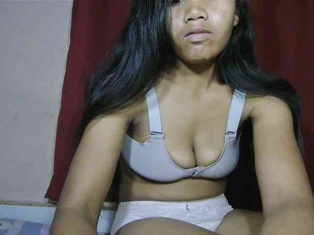 Keziah34 webcam