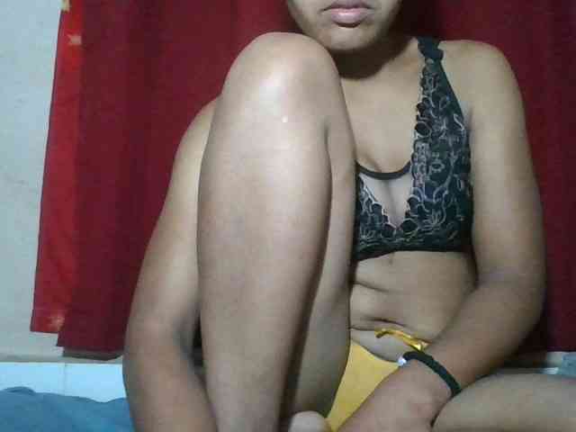 Keziah34 webcam