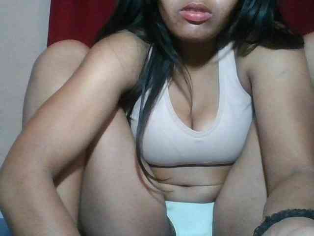 Keziah34 webcam