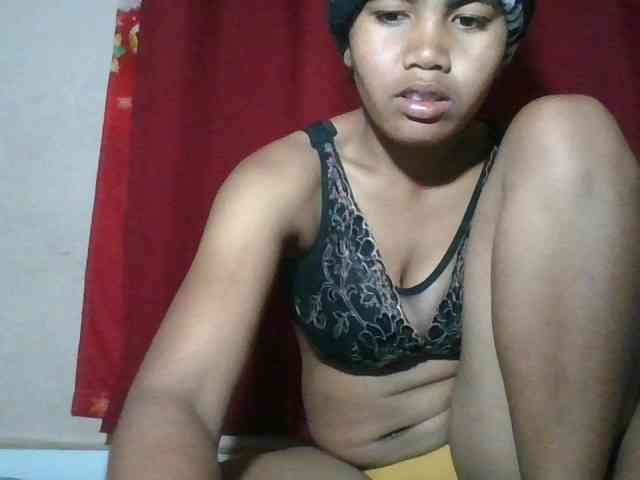 Keziah34 webcam