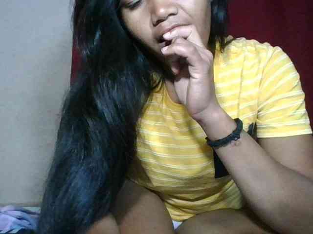 Keziah34 webcam
