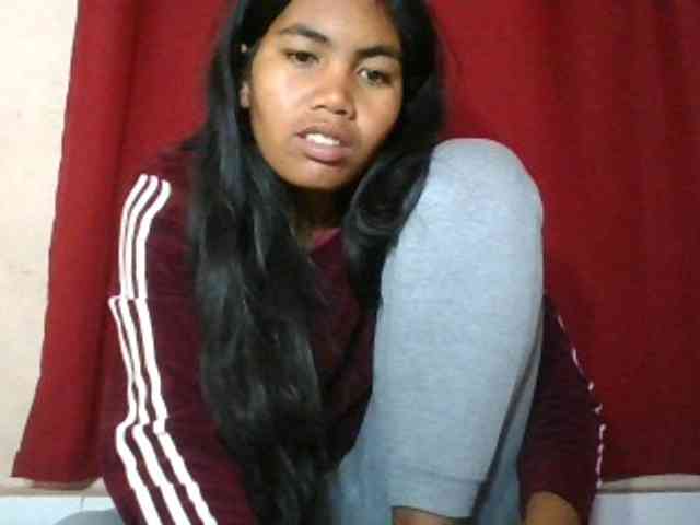 Keziah34 webcam