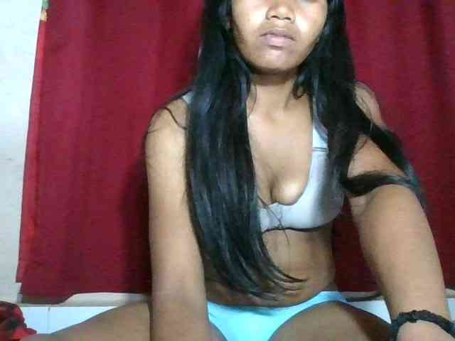 Keziah34 webcam