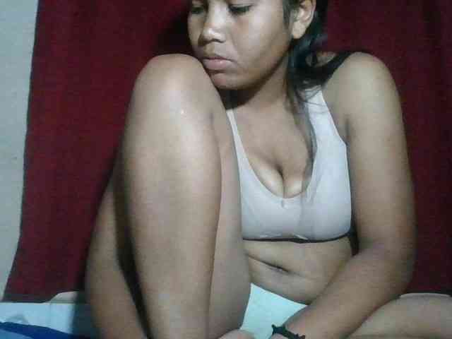 Keziah34 webcam