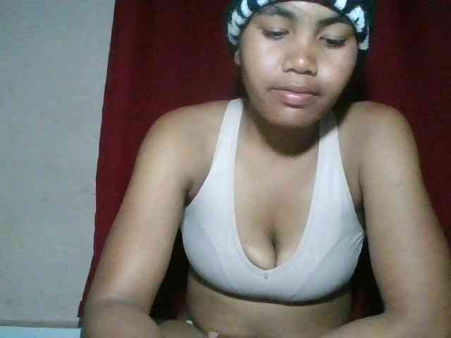 Keziah34 webcam
