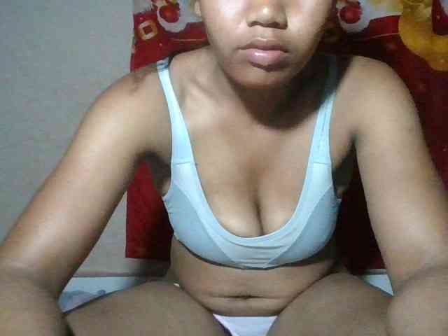Keziah34 webcam
