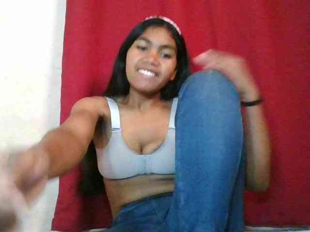 Keziah34 webcam