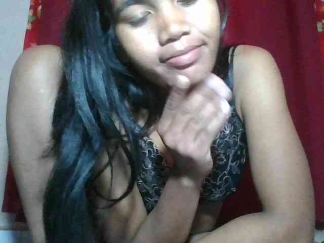 Keziah34 webcam