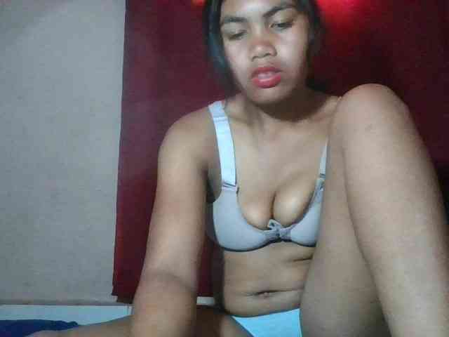 Keziah34 webcam