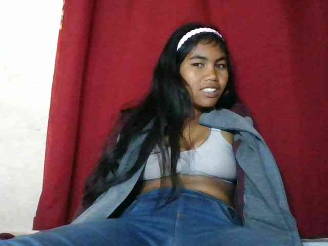 Keziah34 webcam