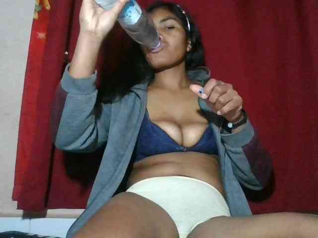 Keziah34 webcam