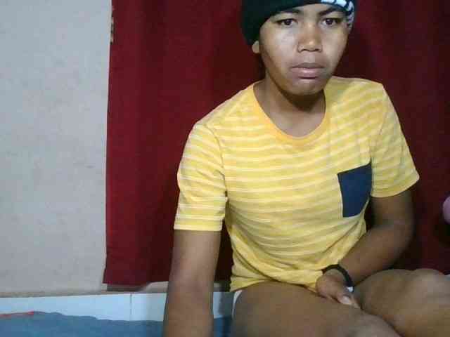 Keziah34 webcam