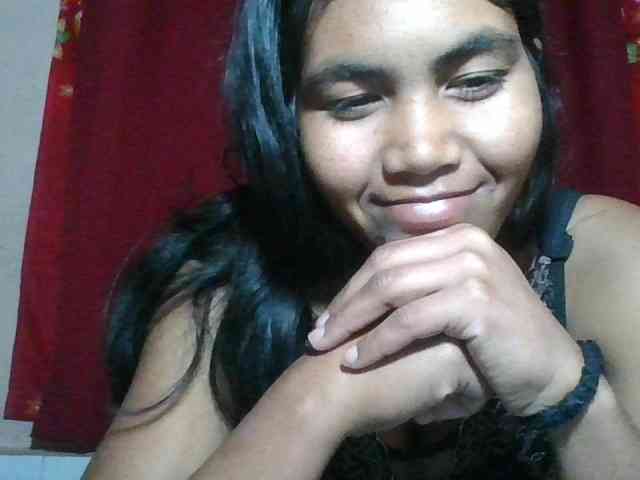 Keziah34 webcam
