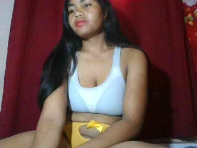 Keziah34 webcam