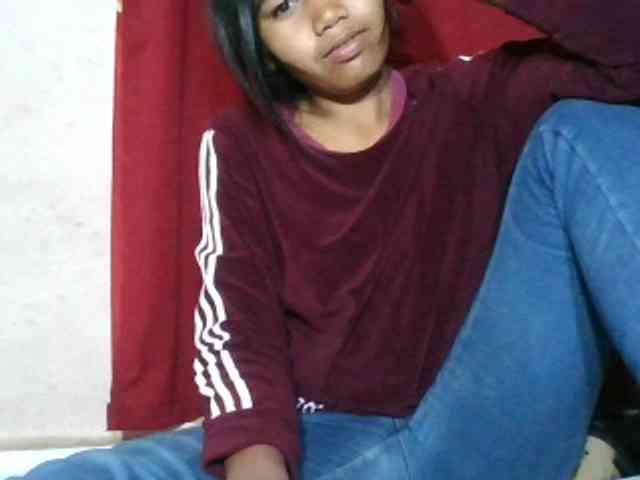 Keziah34 webcam