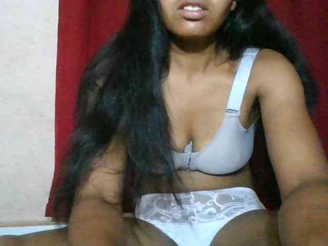 Keziah34 webcam
