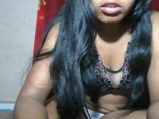 Keziah34 webcam