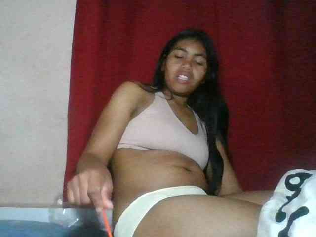 Keziah34 webcam