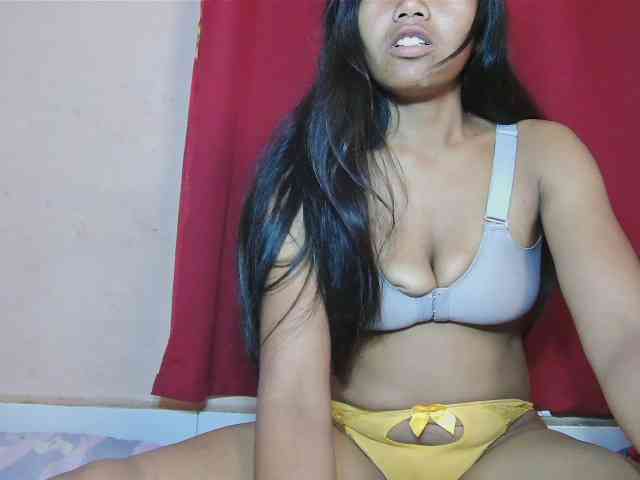 Keziah34 webcam