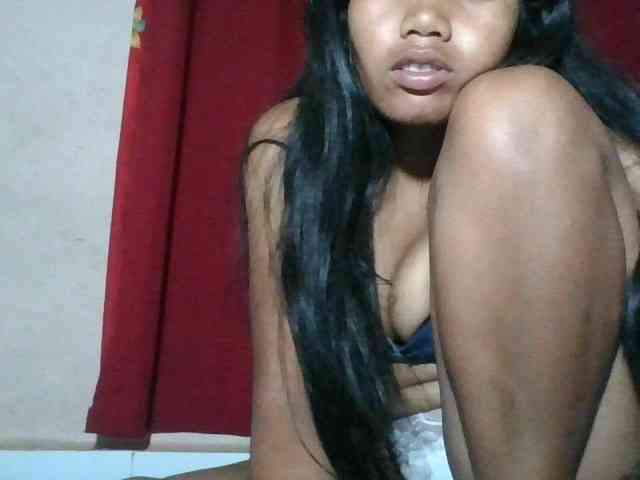 Keziah34 webcam