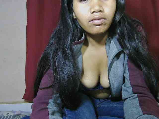 Keziah34 webcam