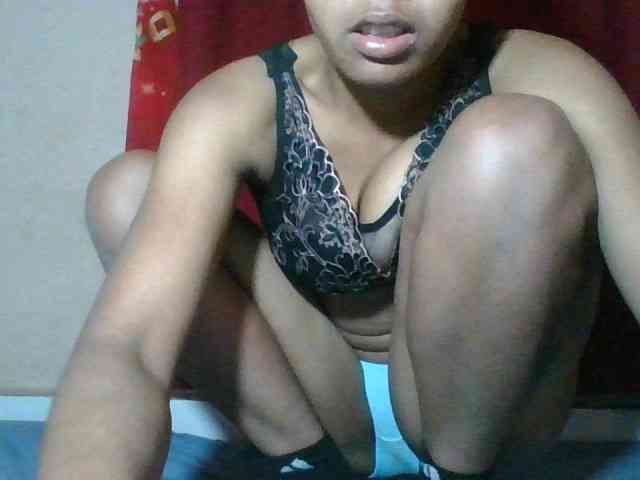 Keziah34 webcam