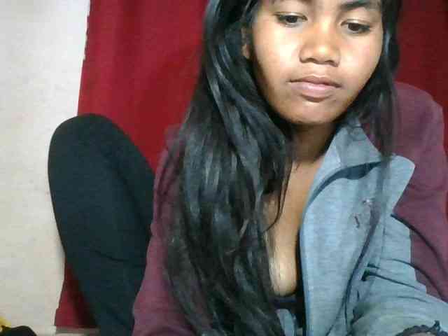 Keziah34 webcam