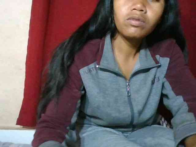 Keziah34 webcam