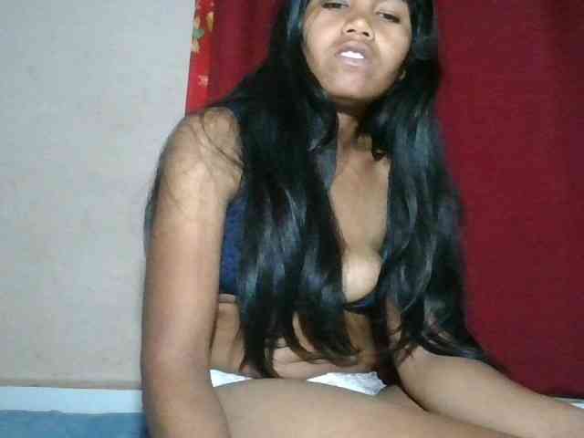 Keziah34 webcam