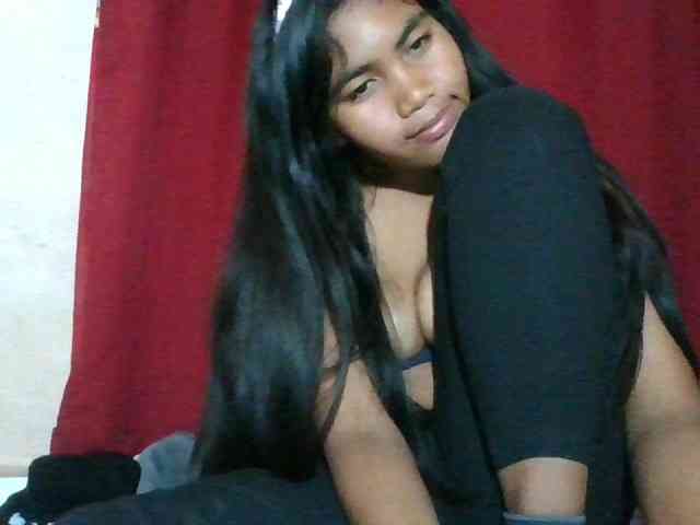 Keziah34 webcam