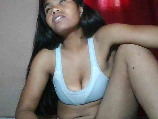 Keziah34 webcam