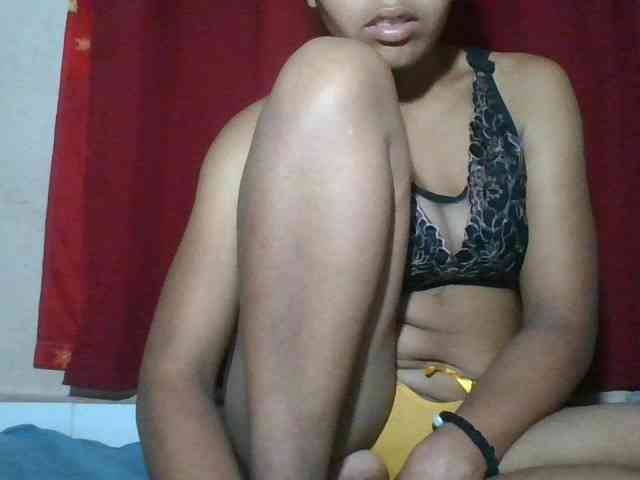 Keziah34 webcam