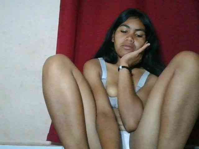 Keziah34 webcam