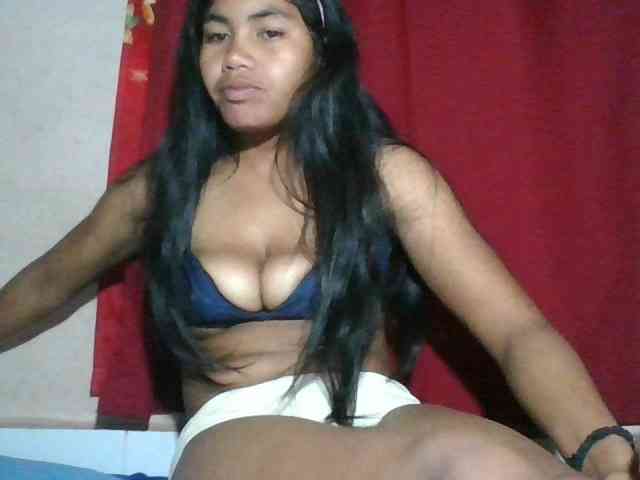 Keziah34 webcam