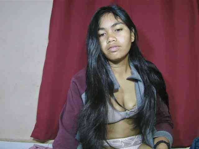 Keziah34 webcam