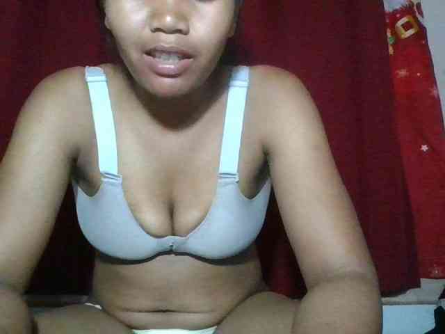 Keziah34 webcam