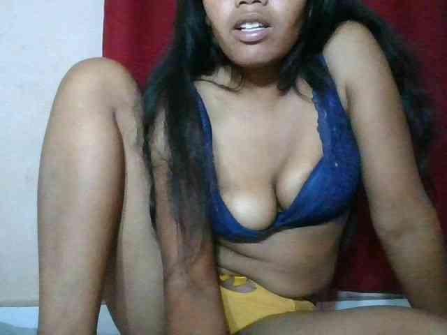Keziah34 webcam
