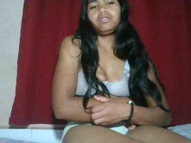Keziah34 webcam