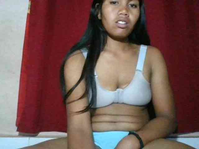 Keziah34 webcam