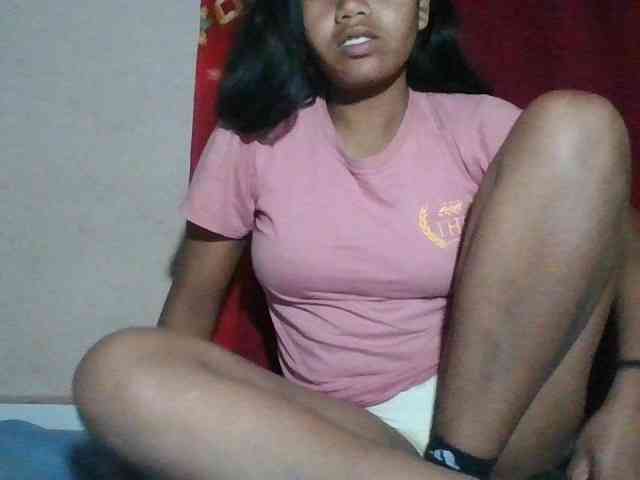 Keziah34 webcam