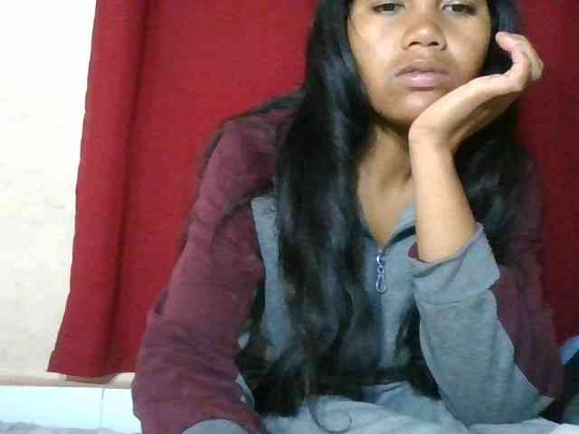 Keziah34 webcam