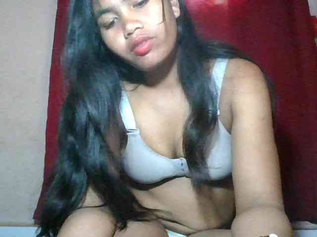 Keziah34 webcam