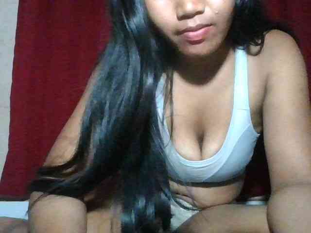 Keziah34 webcam