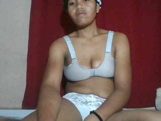 Keziah34 webcam
