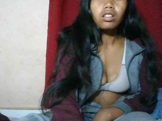 Keziah34 webcam